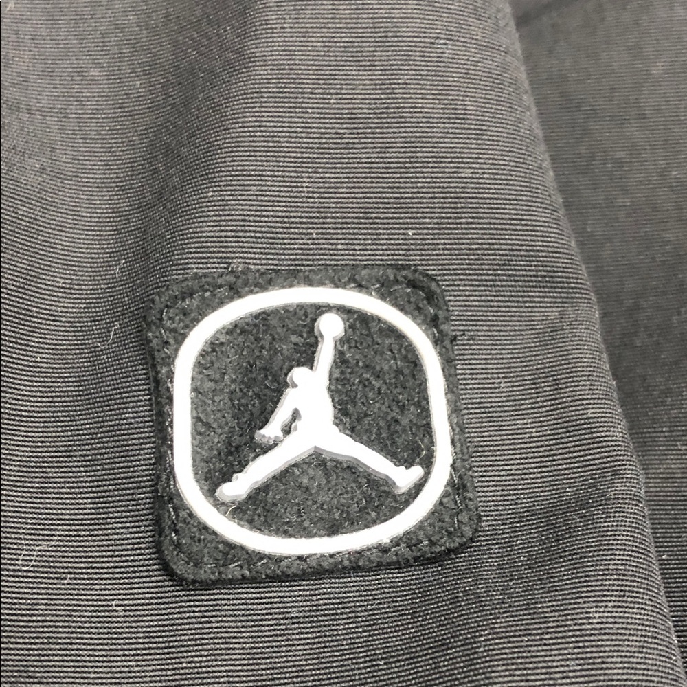 ⛹️♂️Jordan Men's Black Windbreaker Jacket - Picture 11 of 14